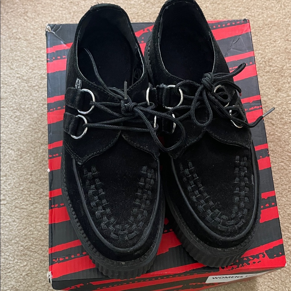 unisex “crepr” shoe